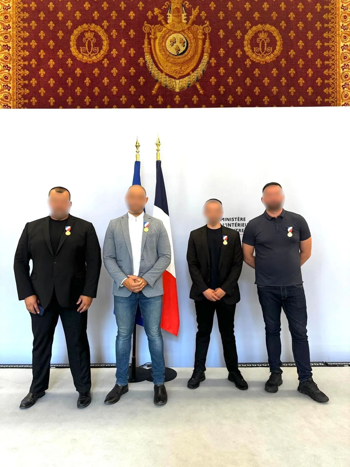 4 Agents de Protection Rapprochée (APR) du Groupe Heracles Sûreté Sécurité H2S honorés pour leur bravoure (Médaille échelon Or !)